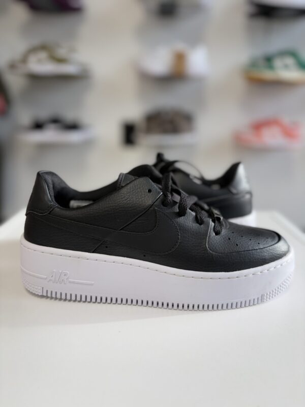 Nike Air Force 1 Low