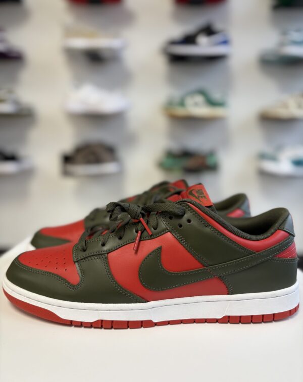 Nike Dunk Low Retro