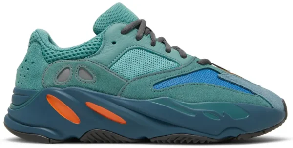 Yeezy boost 700